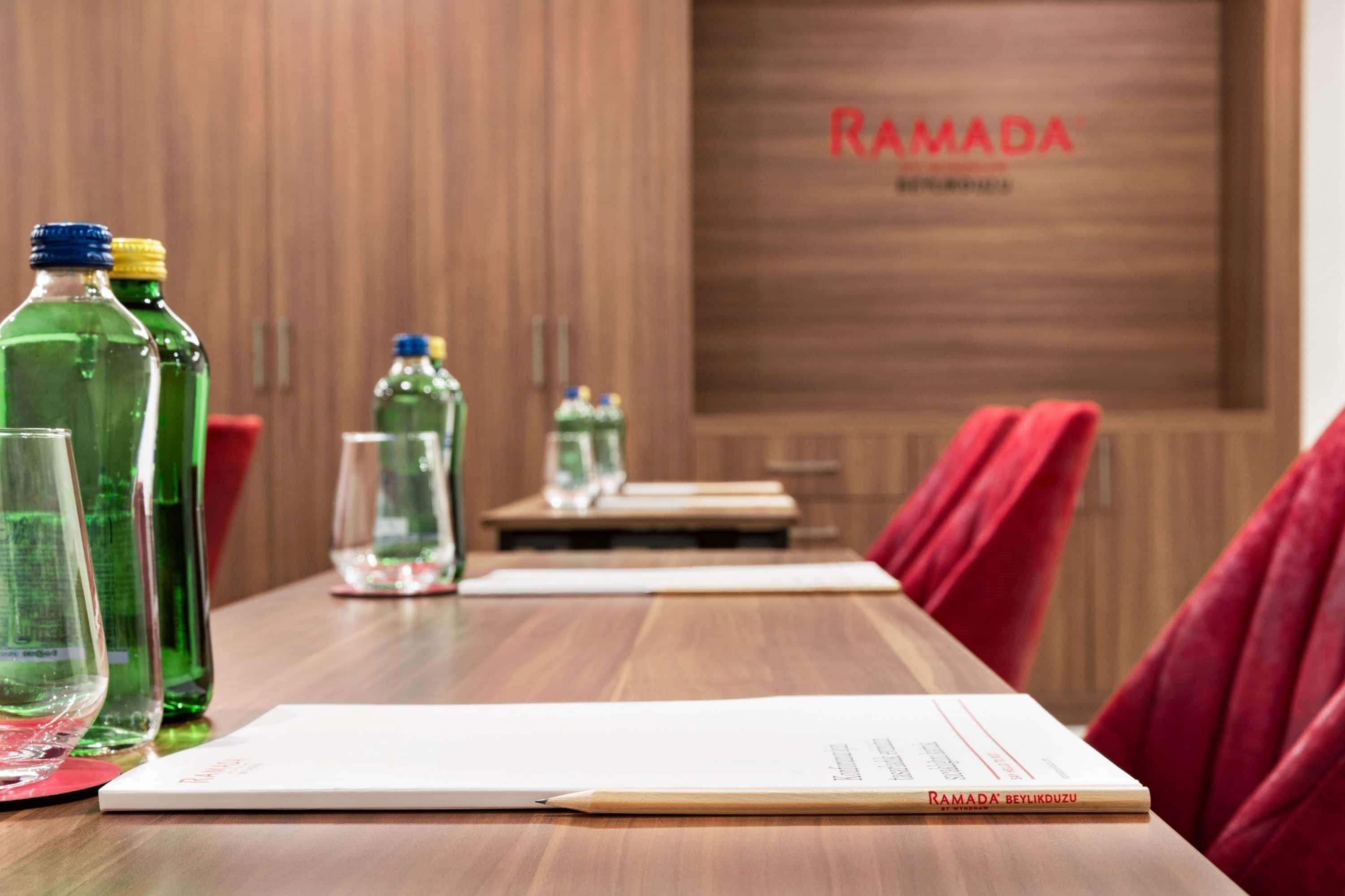 מלון איסטמבול Ramada By Wyndham Beylikduzu מראה חיצוני תמונה